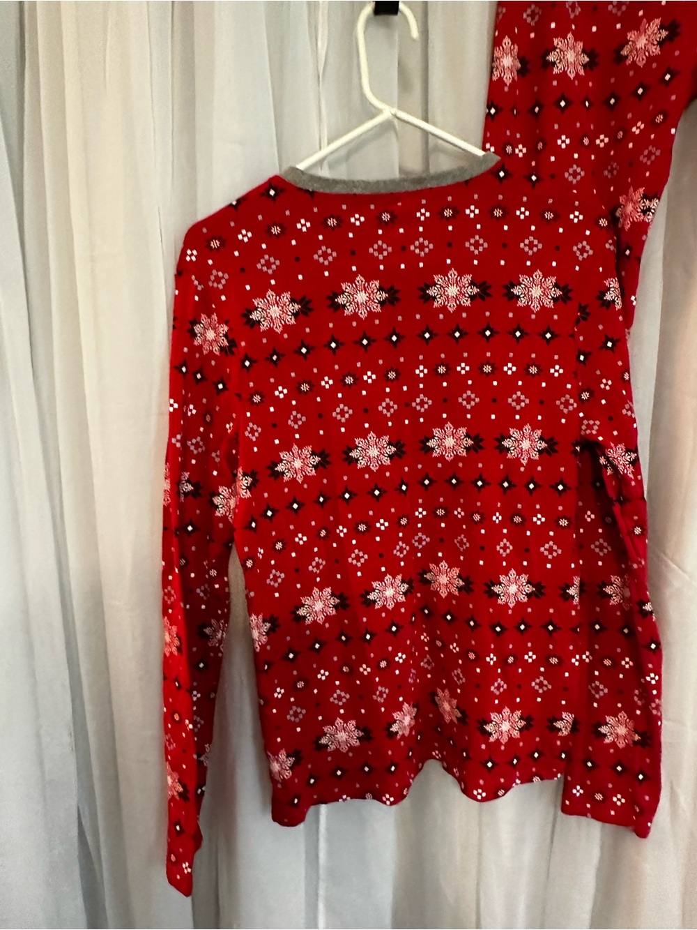 Honest Baby Company Red Snowflake Henley Pajama Top and Jogger Bottoms - Picture 5 of 10